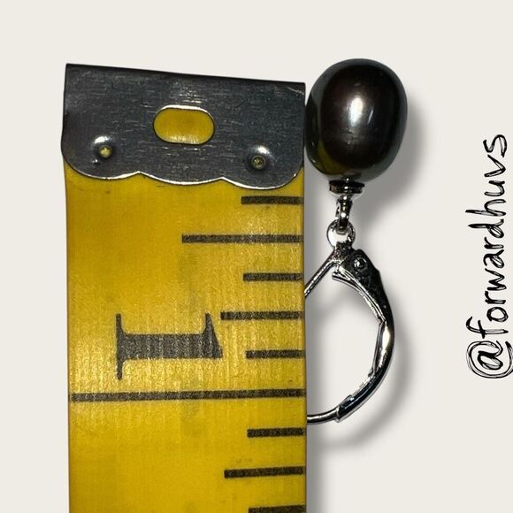 Elegant Black Pearl Drop Earrings - Picture 10 of 12